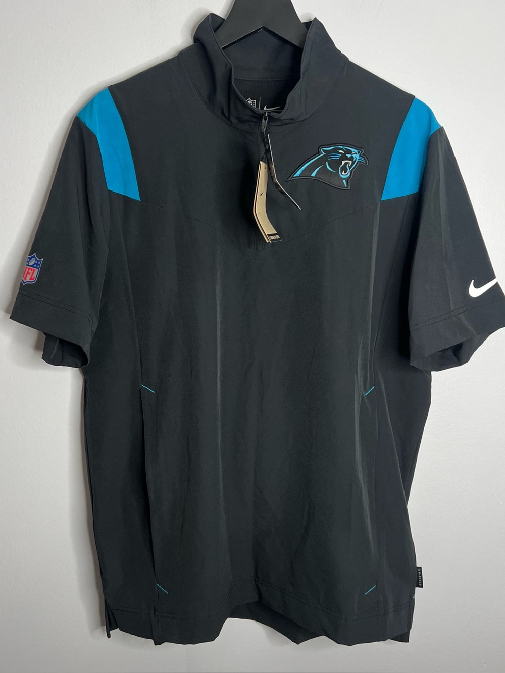 Carolina Panthers Sideline Lockup Pullover Top Mens Medium Black Nike NFL NWT